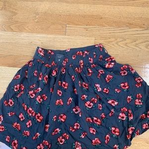 Hollister Flower Skirt Size M